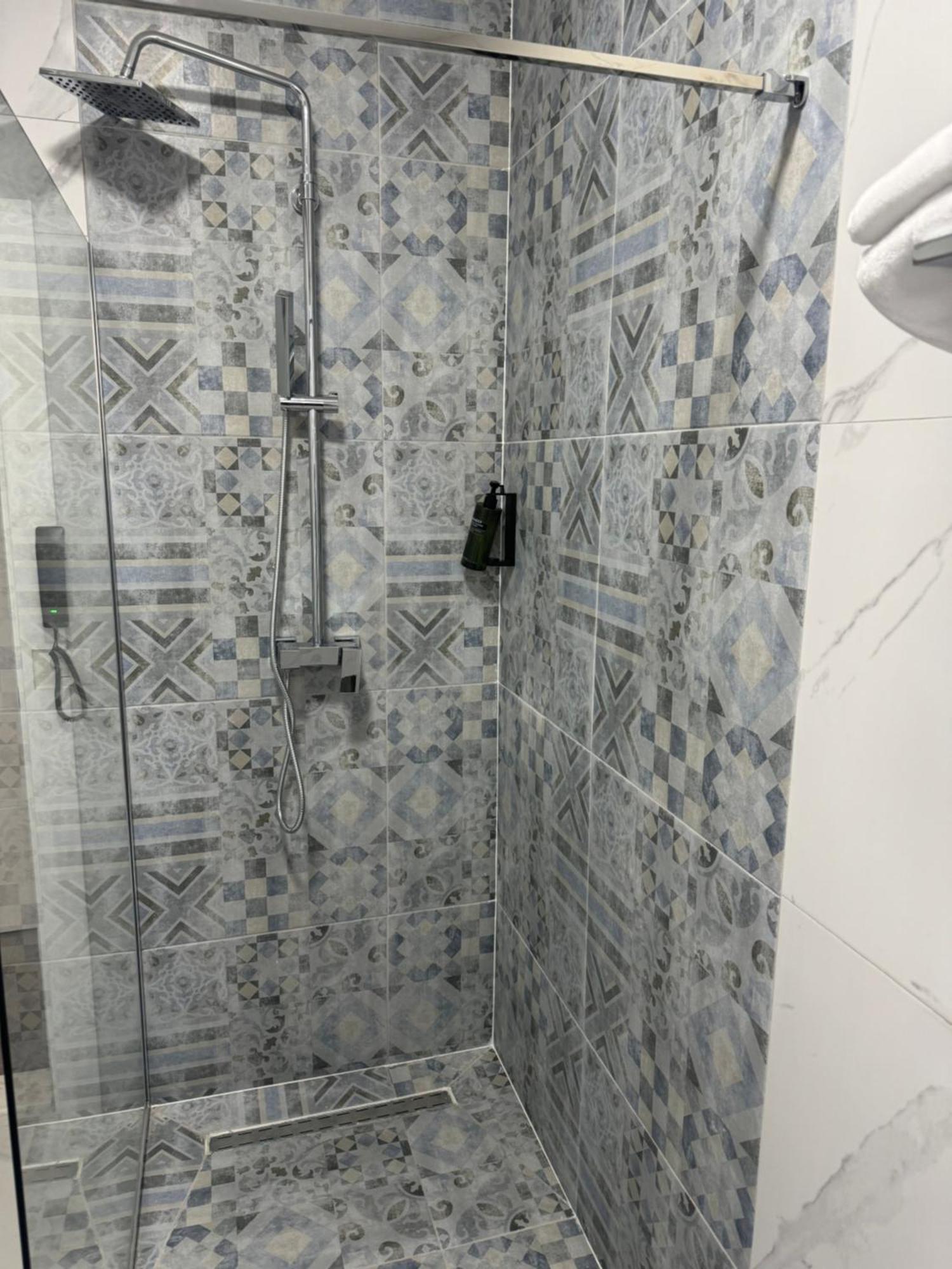 Hotel Le Manoir 戈斯蒂瓦尔 外观 照片